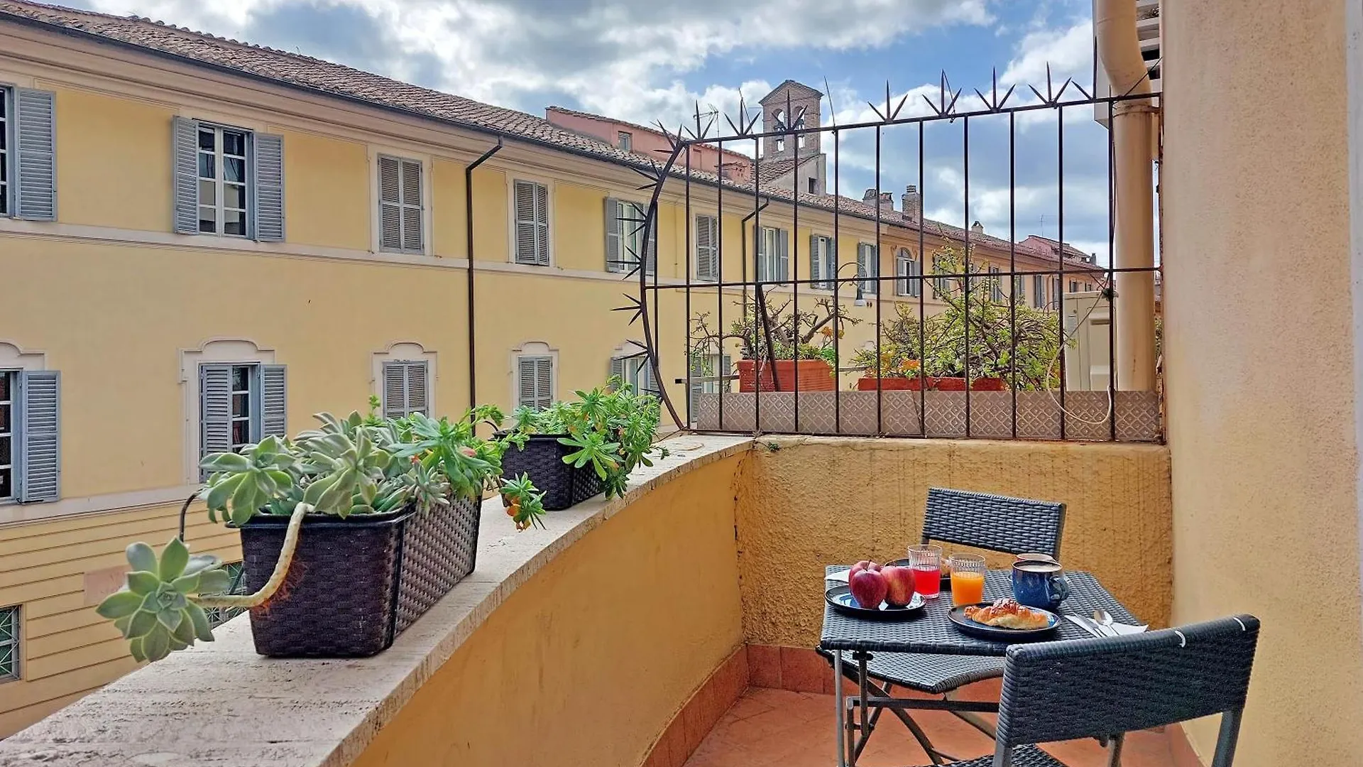 Roma Suite Centro Bed & Breakfast